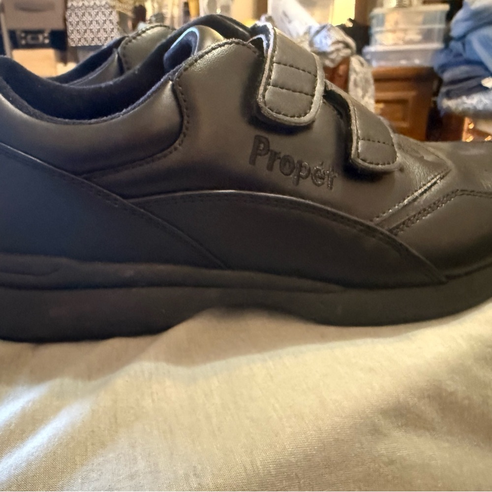 Women’s Propet Tour Walking Strap Sneakers-10 Wide